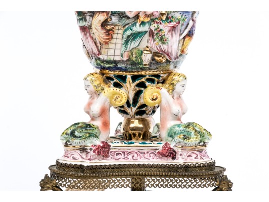 Italian Capodimonte Hand-painted Majolica Table Lamp