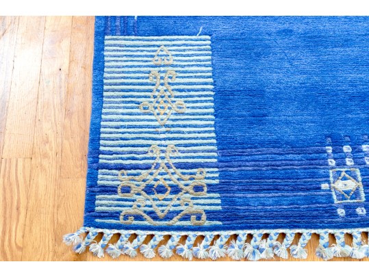 Hand-loomed Wool Runner Carpet, 4'-7 1/2