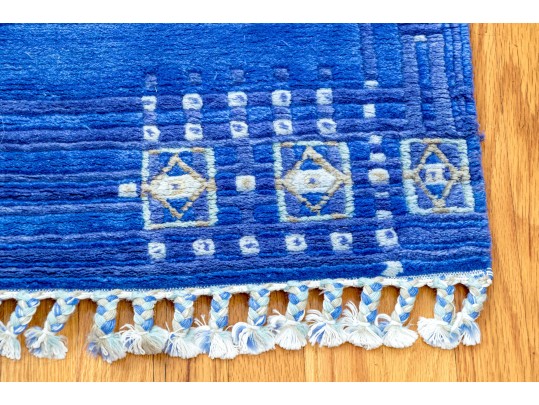 Hand-loomed Wool Runner Carpet, 4'-7 1/2