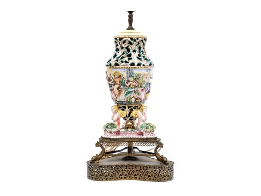 Italian Capodimonte Hand-painted Majolica Table Lamp