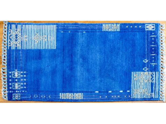 Hand-loomed Wool Runner Carpet, 4'-7 1/2