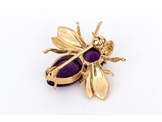 14k Yellow Gold Cabachon Amethyst Set Bee Brooch