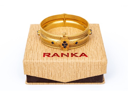 22k Yellow Gold Magnificent Wide Ornate Cabachon Sapphire Set Hinged Bangle Bracelet