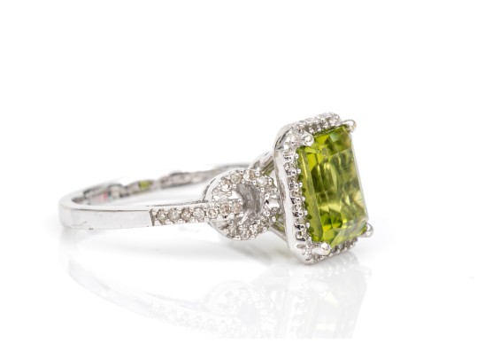 14k White Gold Lovely Emerald Cut Peridot And Diamond Halo Ring, App. 0.25 TCW, Size 7