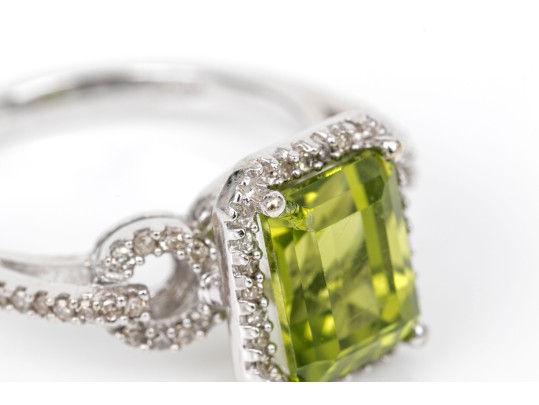 14k White Gold Lovely Emerald Cut Peridot And Diamond Halo Ring, App. 0.25 TCW, Size 7