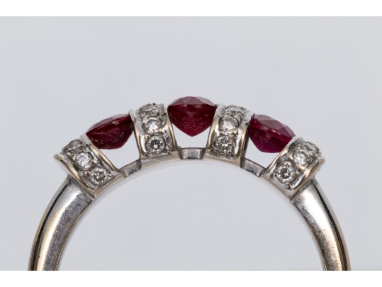 14k White Gold Size Oval Synthetic Ruby And Diamond Bar Set Ring, Size 6.5