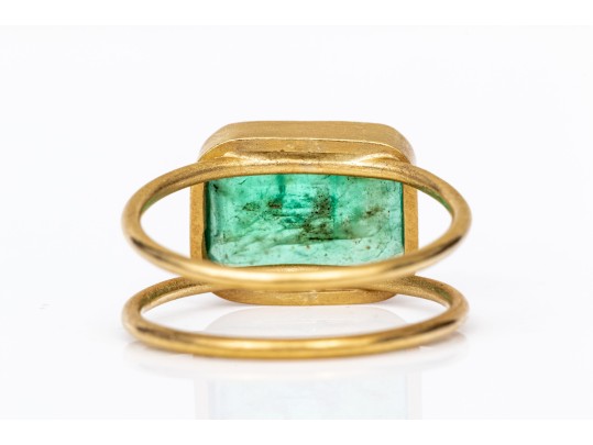 14k Yellow Gold Beautiful Emerald Cut Green Emerald Ring, Size 8