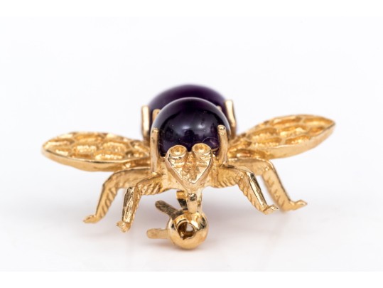 14k Yellow Gold Cabachon Amethyst Set Bee Brooch