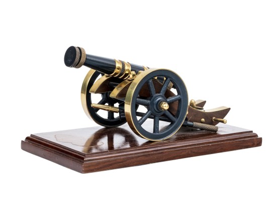 Quality Model Of A Cannon On Wood Base