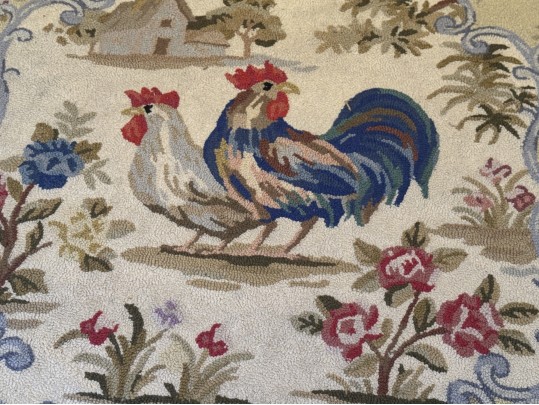 Hand-Hooked Circular Wool Rooster Motif Carpet, 3’-11” Diameter