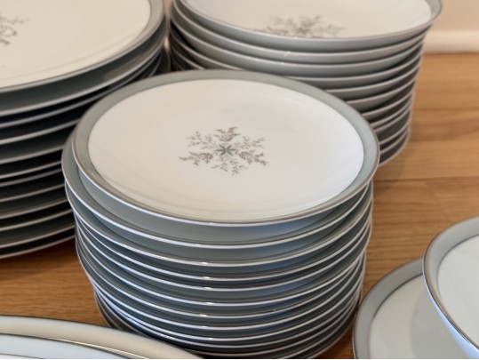 Noritake China “Lucille” Pattern Service