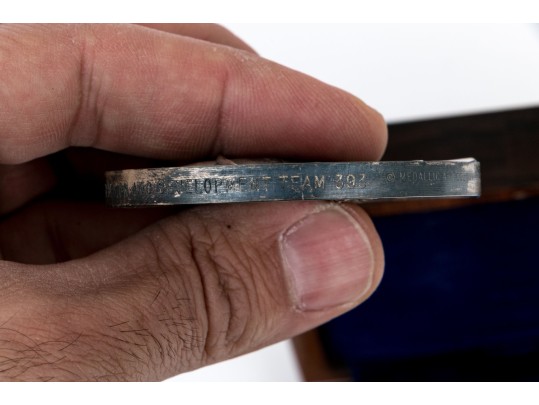 .9999 Fine Silver Howard Robard Hues Commemorative Medallion, 4.685 Ozt.