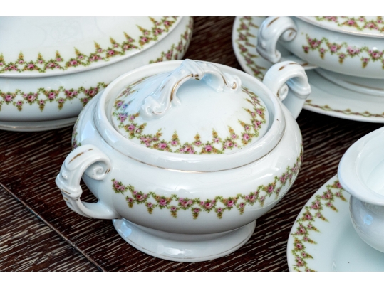 Austrian Thirty-Three Piece Victoria China Set