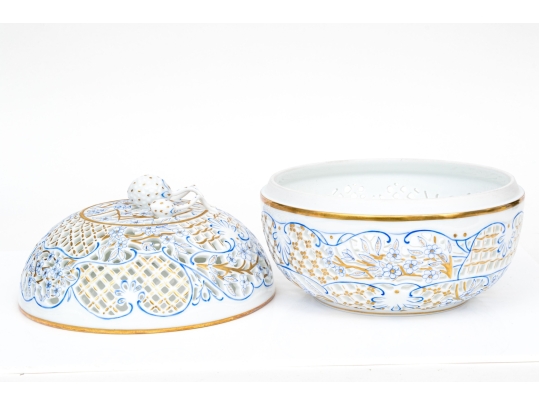 Herend Hungary Hand-Painted Blue And Gilt Large Reticulated Bonbonniere / Potpourri