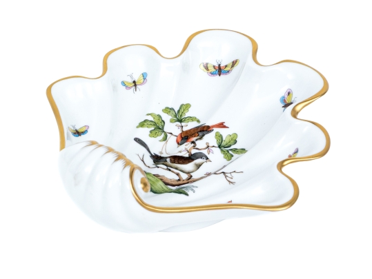 Herend Hungary Hand-Painted Porcelain Shell Form Dish, Rothschild Bird (RO) Pattern