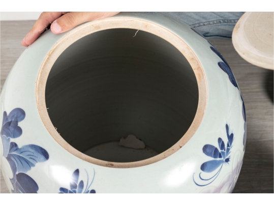 Large Hand-Painted Chinese Ceramic Peony Motif Jar 