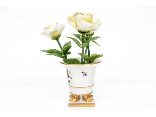 Herend Hand Painted Rothschild Bird Urn With Flowers, Rothschild Bird (RO) Pattern