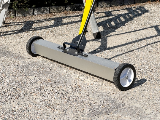 Gorilla Ladder, Husky 6' Ladder, Magnetic Broom