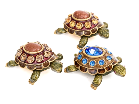Collection Of Three Jay Strongwater Tiny Turtle Boxes