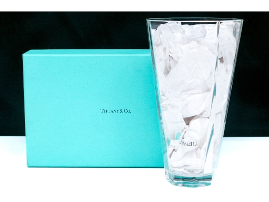 Tiffany & Co. Franck Lloyd Wright Crystal Octagonal Crystal Vase Boxed