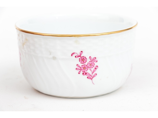 Herend Hungary Hand-Painted Porcelain Lidded Sugar Bowl, Raspberry Chinese Bouquet Pattern