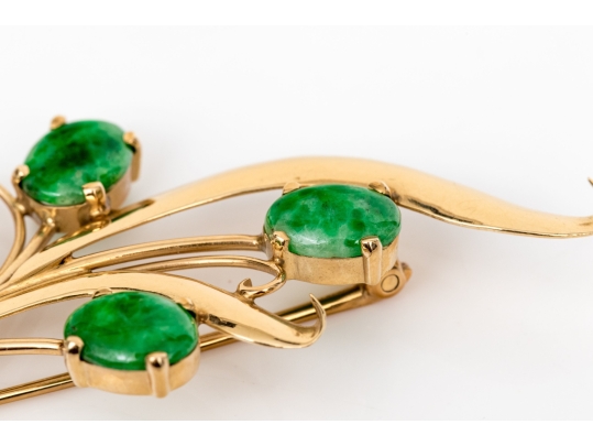 Yellow Gold Striking Vintage Nephrite Jade Spray Foliate Brooch