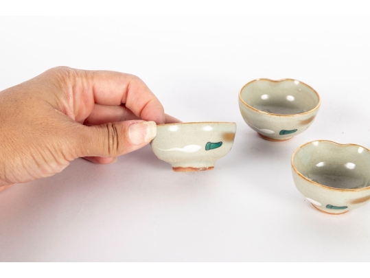 Set Of Four Chinese Crackle Glaze Porcelain Sauce Or Sake Cups