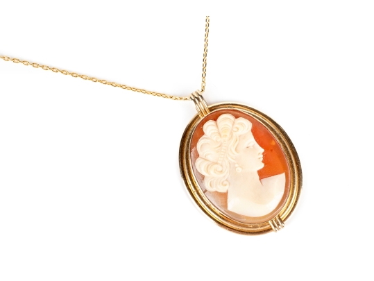 ** Lot Updated** Gold Filled Cameo Pendant Necklace