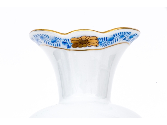 Herend Hungary Hand-Painted Porcelain Vase, Blue Chinese Bouquet Pattern