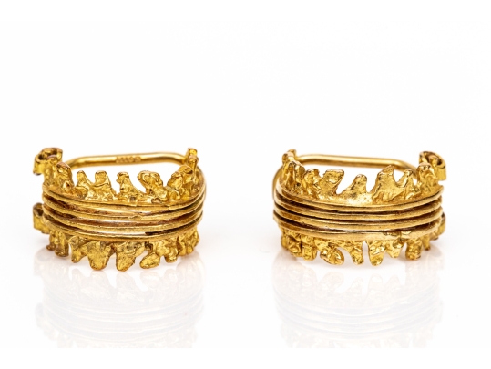 9k Yellow Gold Striking Diminutive Vintage Brutalist Style Half Hoop Clip On Earrings