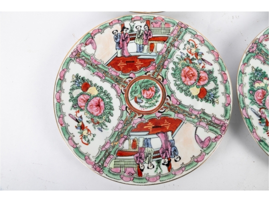 Set Of Four Chinese Rose Medallion Porcelain Plates