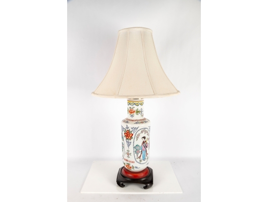 Chinese Famille Rose Porcelain Vase Mounted As A Lamp