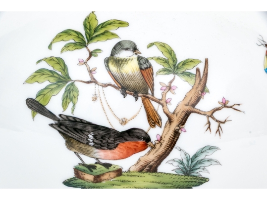 Herend Hungary Hand-Painted Porcelain Covered Urn – Rothschild Bird (RO) Pattern With Dolphin Finial