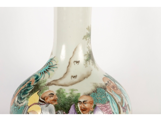 Chinese Qing Dynasty Famille Rose Bottle Vase