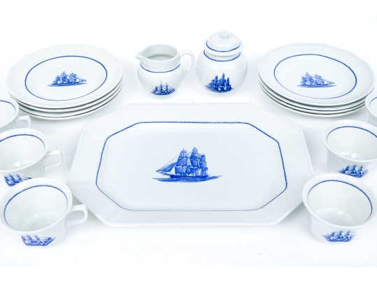Collection Of Eighteen Pieces Of English, Wedgewood 