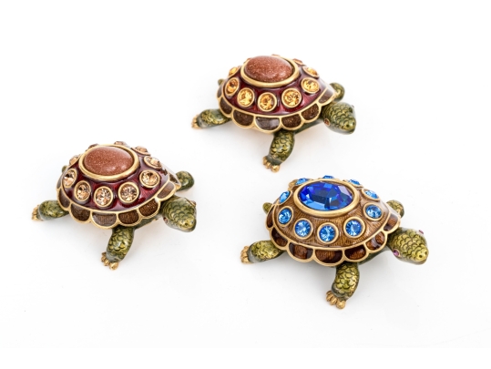 Collection Of Three Jay Strongwater Tiny Turtle Boxes