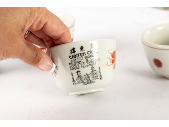 Chinese Porcelain Dragon And Phoenix Plate With Eight Tea Cups