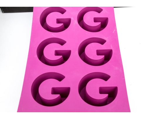 Gucci Fuchsia Pair Of Two 