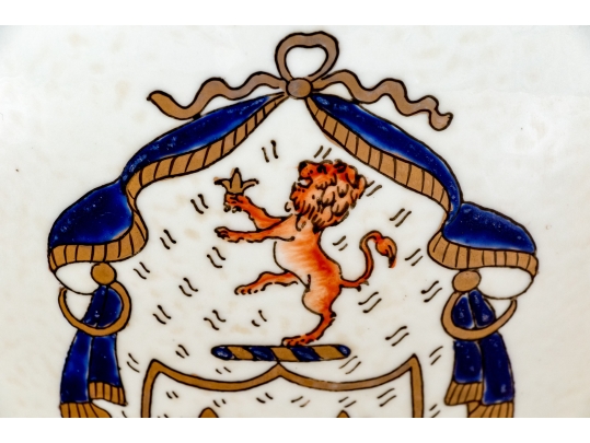 Chinese Export Armorial Style Lidded Porcelain Jar Mounted As A Table Lamp