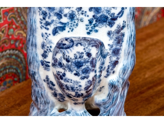 Pair Of Decorative Chinese Porcelain Quatrefoil Vases