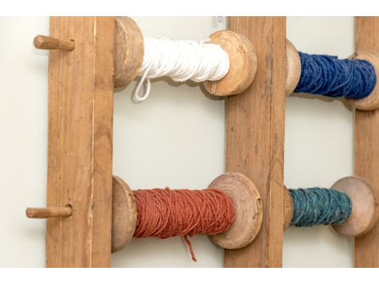 Antique Yarn Mount