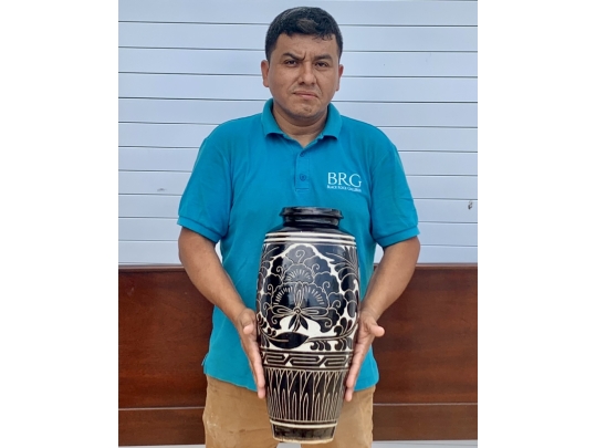 Decorative Chinese Sung Dynasty Style, Cizhou Glazed Ceramic Vase 