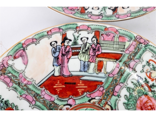 Set Of Four Chinese Rose Medallion Porcelain Plates