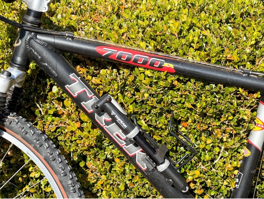 Trek 7000 Mens Mountain Bicycle