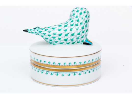 Herend Hungary Hand-Painted Porcelain Seal Box, Green Fishnet Pattern, First Edition