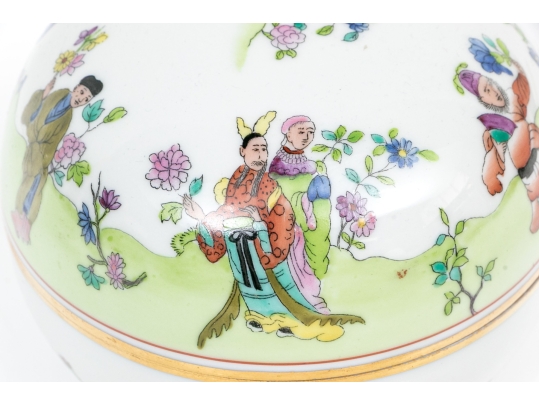 Herend Hand Painted Box Decorated  With Chinese Figures