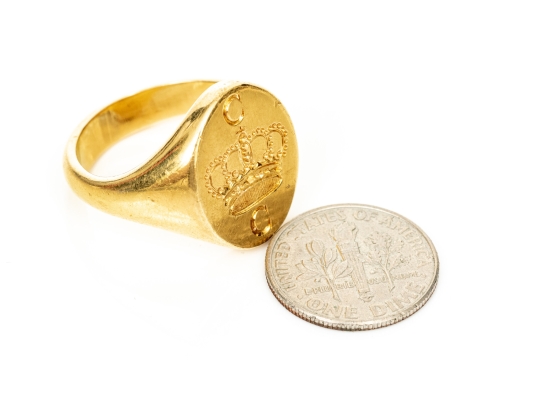 18k Yellow Gold Heavy Crown Engraved And Initialed Ring, Size 8.25