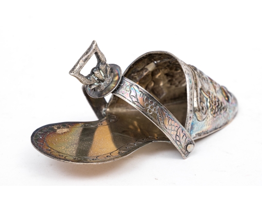 Peru 925 Silver Slipper 4.59 Troy Ozs.