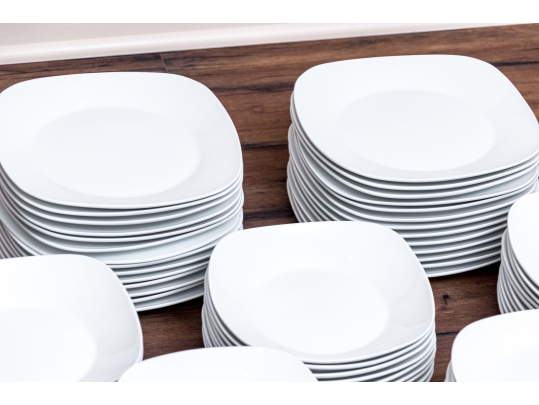 Massive 133 Piece The Palm Restaurant Porcelain Dining Service