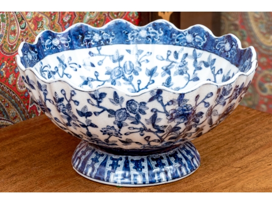 Decorative Chinese Porcelain Centerpiece Bowl
